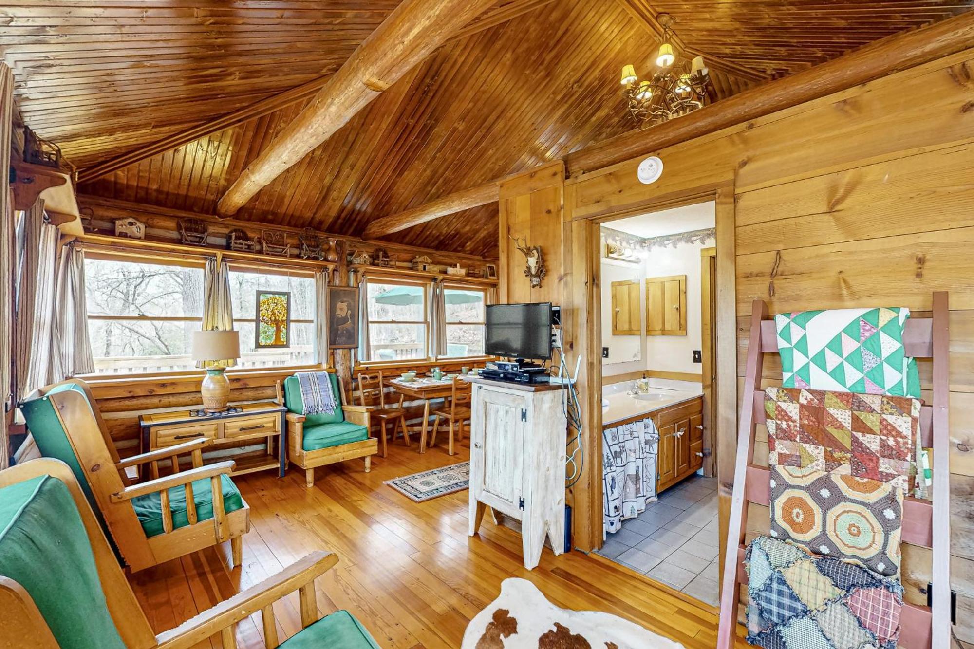 Lake Lucerne - Treehouse Cabin #01 유레카 스프링스 외부 사진